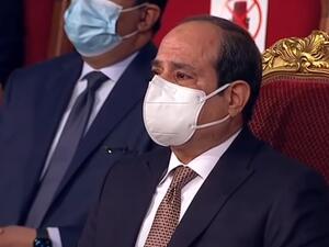 السيسي يبكي بحرقة