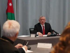 الملك عبدالله الثاني يحذر من تهديد الوجود المسيحي بالقدس