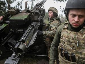 طلائع دبابات تشالنجر البريطانية وليوبارد الألمانية تصل اوكرانيا