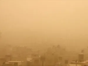 عاصفة ترابية توقف الملاحة في مطار بغداد