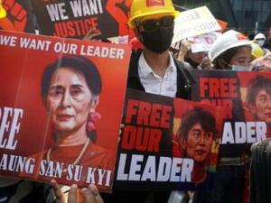 محاكمة أونغ سان سو تشي تبدأ الاثنين المقبل