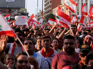 مؤتمر للمانحين على وقع تظاهرات بيروت في ذكرى انفجار المرفأ