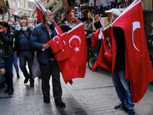 أتراك يطعنون شابا سوريا حتى الموت داخل مسكنه في اسطنبول