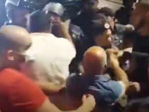 محتجون من أنصار عون يهاجمون منزل حاكم مصرف لبنان