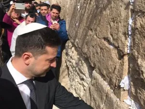 زيلينسكي "اليهودي الأكثر نفوذا في العالم"