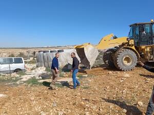 اسرائيل تهدم ثمانية منازل فلسطينية جنوبي الضفة