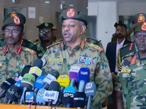 السودان.. أحكام بسجن رئيس الأركان السابق و7 ضباط