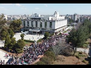 تظاهرة حاشدة في سوريا دعما لروسيا (صور وفيديو)