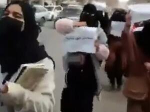 منظمات دولية تعلق نشاطها في افغانستان بعد منعها من توظيف النساء