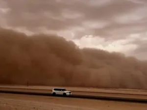 العواصف الرملية تنشر الفوضى والموت في الشرق الاوسط