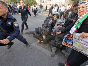 بدعوى محاولة طعن.. إصابة فلسطيني برصاص القوات الإسرائيلية في القدس