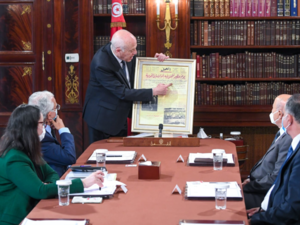 سعيّد يؤكد التزامه باحترام الحريات: "لست من دعاة الفوضى والانقلاب"