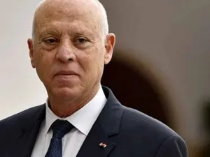 تونس.. قيس سعيّد ينشر نسخة معدلة من مشروع الدستور