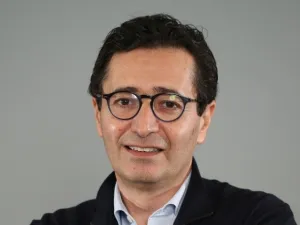 فاضل عبد الكافي رئيس حزب "آفاق تونس"