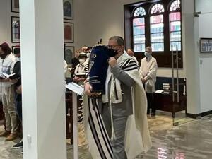 الكنيس اليهودي في قلب المنامة يعود للحياة بعد 74 عاما