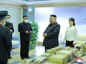 كيم جونغ أون يأمر باطلاق أول قمر اصطناعي للتجسس العسكري لكوريا الشمالية