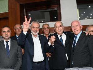 الفصائل الفلسطينية توقع "إعلان الجزائر" للمصالحة