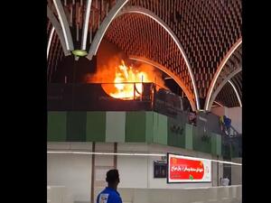 حرائق مطار بغداد تطيح بمسؤولين عراقيين كبارا