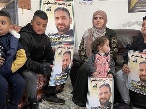 الأسير أبو هواش يواصل الاضراب رغم تجميد اسرائيل قرار اعتقاله إداريا