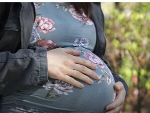 امرأة عاقر تبقر بطن حامل وتسرق جنينها في المكسيك