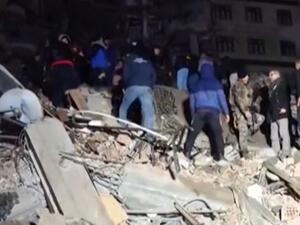 زلزال قوي يضرب تركيا ويخلف قتلى ودمارا كبيرا