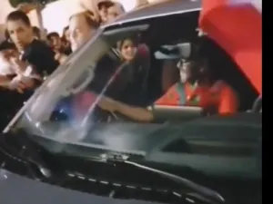 محمد السادس ينضم للمحتفلين في الشوارع بفوز منتخب المغرب
