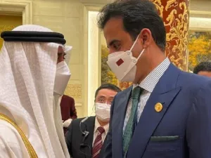 أول لقاء بين أمير قطر وولي عهد أبو ظبي منذ الأزمة الخليجية