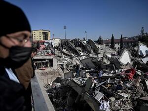 فرص العثور على ناجين من زلزال تركيا وسوريا تتبدد واعداد القتلى تقترب من 18 الفا