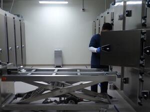 موظفة مشرحة تنشر صور الجثث على الإنترنت