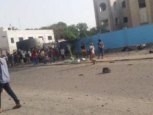 تفجيران احدهما انتحاري يستهدفان مركزا للشرطة ومعسكرا في عدن 