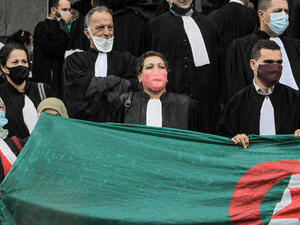 محامو الجزائر يتظاهرون للمطالبة بـ"استقلالية القضاء"