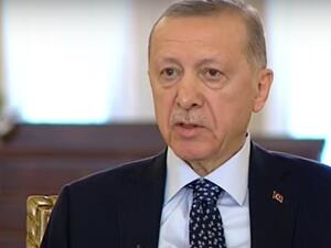 اردوغان ينسحب من مقابلة على الهواء اثر عارض صحي