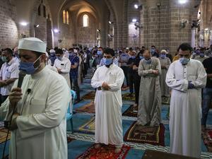 أول جمعة في مساجد غزة 