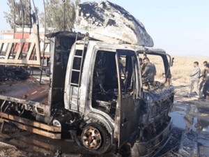 صورة وزعها اعلام الحشد العشبي في العراق لالية مدمرة في مكان قرب الحدود مع سوريا 