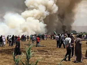 حريق ضخم في مخيم للنازحين الإيزيديين في كردستان.. فيديو