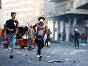 الامن يفتح النار مع اشتداد المواجهات مع المتظاهرين في بغداد