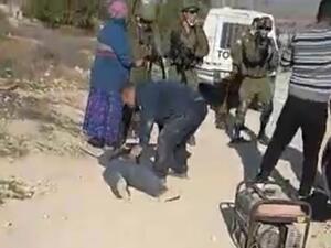 رصاصة جندي إسرائيلي تخترق رقبة فلسطيني من مسافة صفر