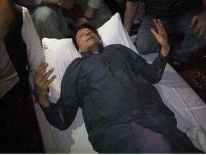 إصابة عمران خان في إطلاق نار خلال تجمّع سياسي 