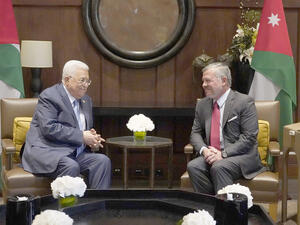 الملك عبد الله الثاني لدى استقباله الرئيس الفلسطيني محمود عباس في عمّان