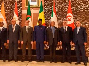 اجتماع دول الجوار يرفض التدخلات الاجنبية بليبيا