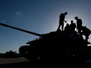 حصيلة القتلى تواصل الارتفاع في المعارك المستمرة في ليبيا