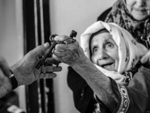 مفاتيح البيوت المسلوبة لا تزال تتناقلها الاجيال