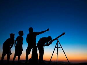 جدل الرؤية الشرعية والحساب الفلكي.. لا تبدو له نهاية قريبة