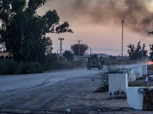 سقطت قذائف مورتر على أحد أحياء العاصمة الليبية الخميس وكادت أن تصيب مركزا طبيا