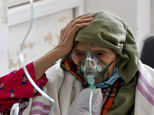 "المركب يغرق".. تونس تعلن انهيار منظومتها الصحية