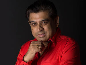 See the late legend’s son honour his father