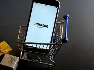Amazon to Hire 33,000 Worker
