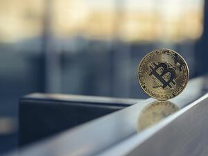 ارتفاع أسعار العملات الرقمية المشفرة أمام الدولار