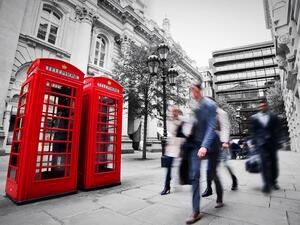 UK: Grocery Stores Struggle to Meet COVID-19 Surge in Demand