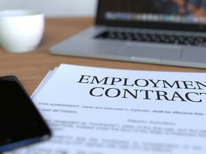 Looking for a Job in UAE? Here's How You Can Avoid Labour and Visa Fraud